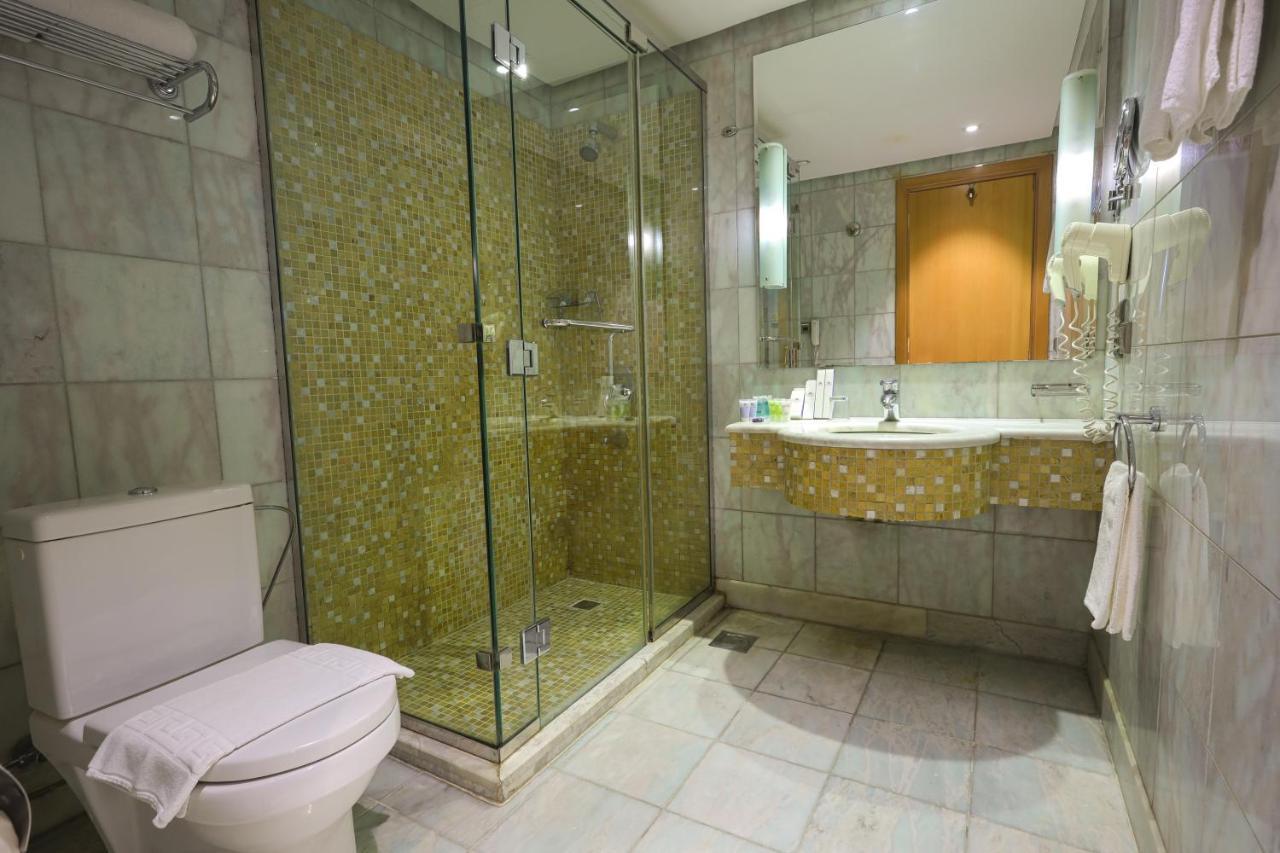 Elaf Al Mashaer Hotel Makkah Mekka Exterior foto A bathroom at the hotel