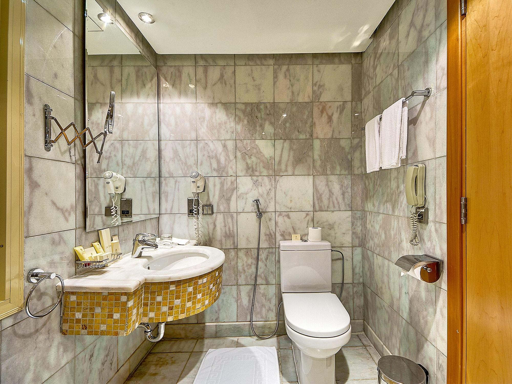 Elaf Al Mashaer Hotel Makkah Mekka Exterior foto A bathroom at the hotel